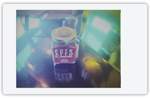 A photo of a jar of Estratto di Pomodoro